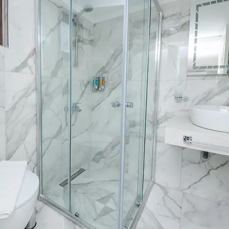 Bahce Aparthotel 4*